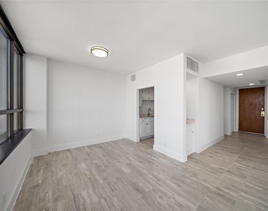 5150 Hidalgo Street - Photo Thumbnail 4
