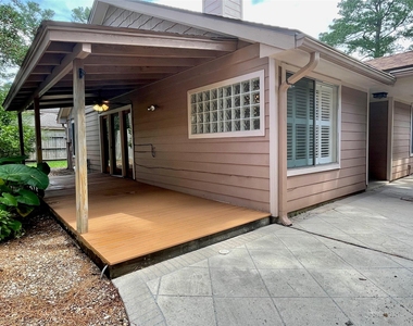 3602 Chapel Square Drive - Photo Thumbnail 4