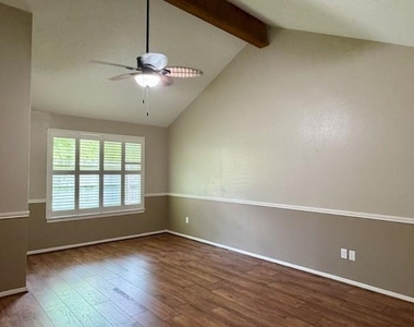 3602 Chapel Square Drive - Photo Thumbnail 22