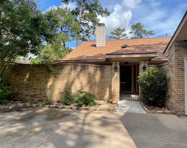 3602 Chapel Square Drive - Photo Thumbnail 2