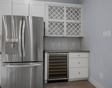 1606 Westside Gardens Ln Lane - Photo Thumbnail 4