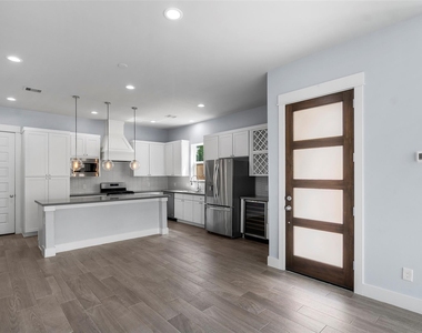 1606 Westside Gardens Ln Lane - Photo Thumbnail 2