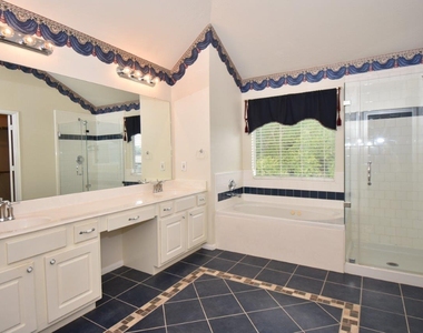 3810 Buckley Lane - Photo Thumbnail 10