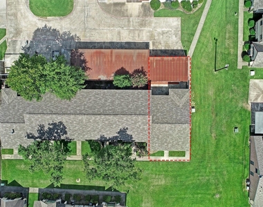 1833 Country Village Boulevard - Photo Thumbnail 23