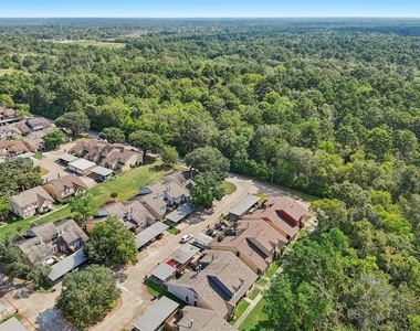 1833 Country Village Boulevard - Photo Thumbnail 25