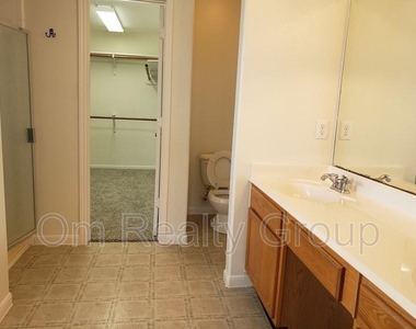 6655 Stonefort Ct - Photo Thumbnail 11