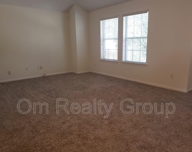 6655 Stonefort Ct - Photo Thumbnail 7