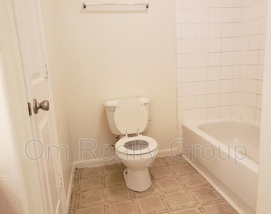 6655 Stonefort Ct - Photo Thumbnail 6