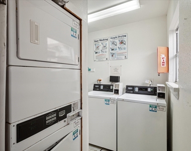 7821 Rue Saint Cyr Street - Photo Thumbnail 14