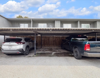 7821 Rue Saint Cyr Street - Photo Thumbnail 12