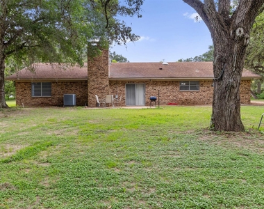 1205 Struss Lane - Photo Thumbnail 4