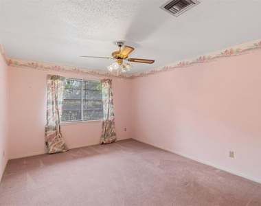 1205 Struss Lane - Photo Thumbnail 19