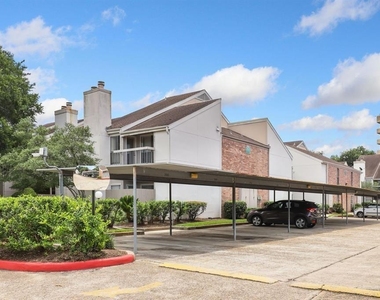 7900 N Stadium Drive - Photo Thumbnail 10