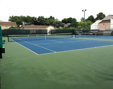 7900 N Stadium Drive - Photo Thumbnail 4