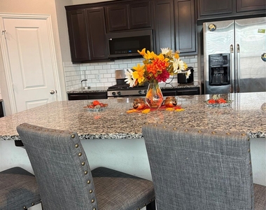 15703 Cairnwell Bend Drive - Photo Thumbnail 8