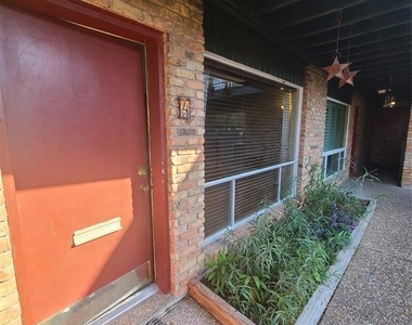 1849 Marshall Street - Photo Thumbnail 38