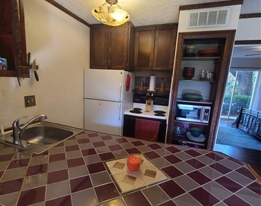 1849 Marshall Street - Photo Thumbnail 12