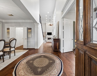 1507 Kennebeck Place - Photo Thumbnail 2