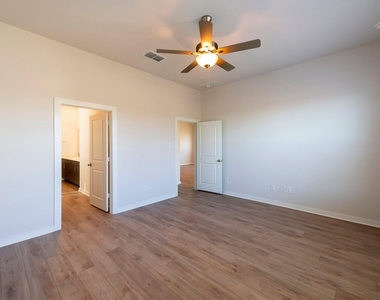 16814 Olive Brush Lane - Photo Thumbnail 7