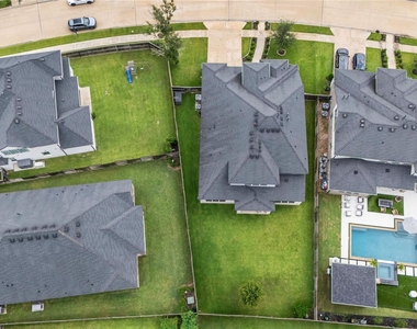 10514 Morning Oaks Drive - Photo Thumbnail 45