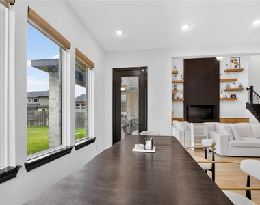 10514 Morning Oaks Drive - Photo Thumbnail 13