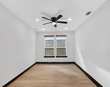 10514 Morning Oaks Drive - Photo Thumbnail 5