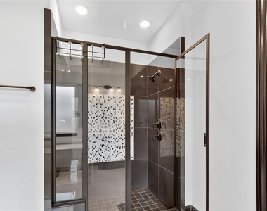 10514 Morning Oaks Drive - Photo Thumbnail 25