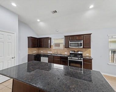 21826 Saragosa Pond Lane - Photo Thumbnail 9