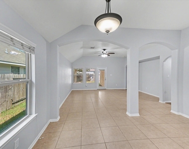 21826 Saragosa Pond Lane - Photo Thumbnail 15