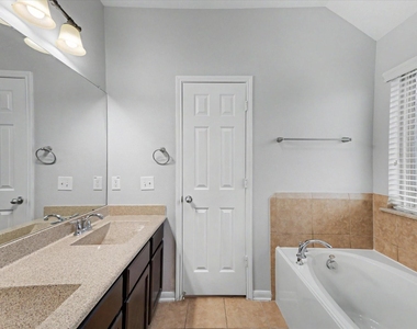 21826 Saragosa Pond Lane - Photo Thumbnail 34