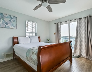 3917 3rd Street - Photo Thumbnail 25