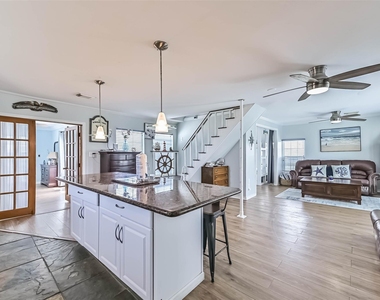 3917 3rd Street - Photo Thumbnail 10