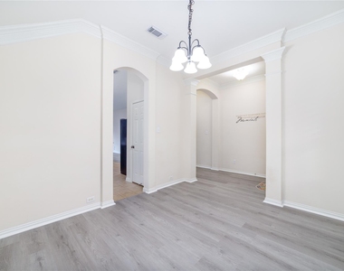 7111 Cornflower Lane - Photo Thumbnail 4
