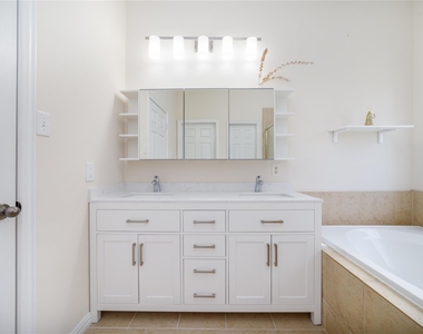 7111 Cornflower Lane - Photo Thumbnail 21