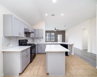 7111 Cornflower Lane - Photo Thumbnail 8