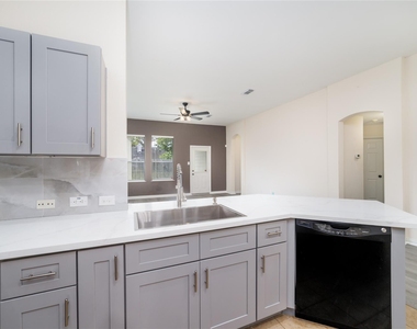 7111 Cornflower Lane - Photo Thumbnail 9