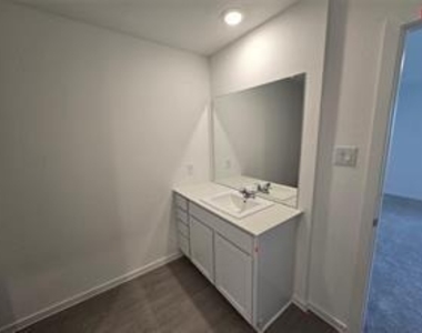 2619 Rain Quail Court - Photo Thumbnail 5