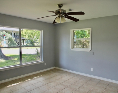529 E Shore Drive - Photo Thumbnail 14