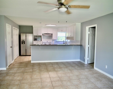 529 E Shore Drive - Photo Thumbnail 15