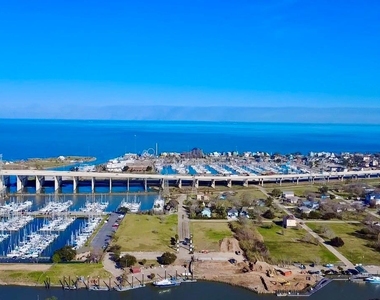 529 E Shore Drive - Photo Thumbnail 23