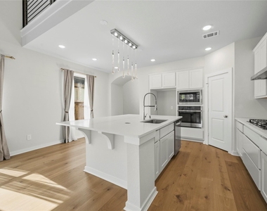 29821 Ellwood Lane - Photo Thumbnail 8