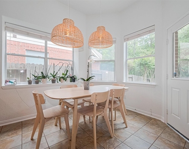 157 E Frontera Circle - Photo Thumbnail 12