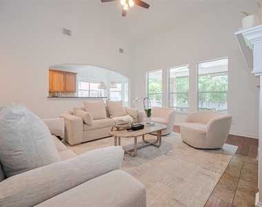 157 E Frontera Circle - Photo Thumbnail 9