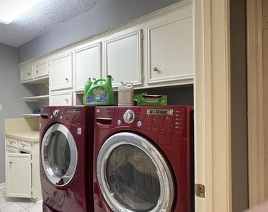 16427 Dunmoor Drive - Photo Thumbnail 14