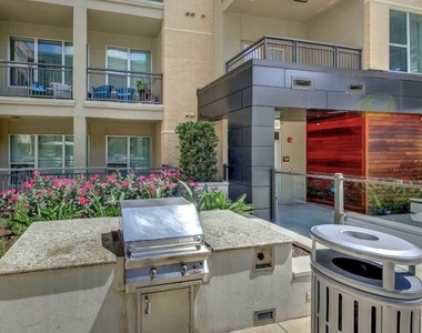 2111 Westheimer Rd Road - Photo Thumbnail 12