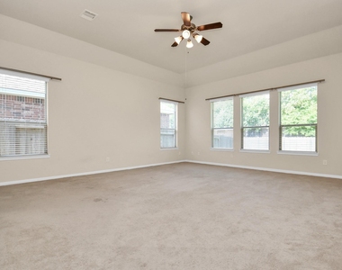 1122 Boxwood Place - Photo Thumbnail 34
