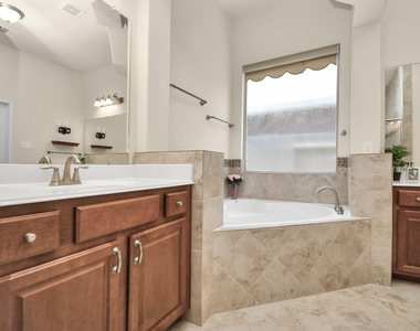 1122 Boxwood Place - Photo Thumbnail 40