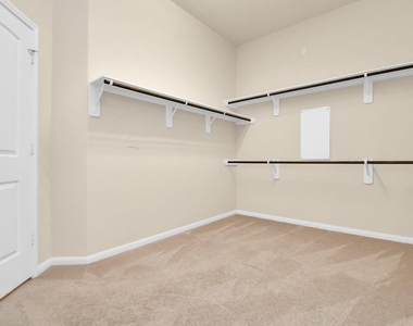 1122 Boxwood Place - Photo Thumbnail 39