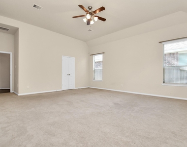 1122 Boxwood Place - Photo Thumbnail 35