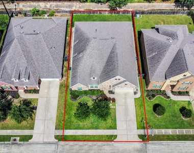 1122 Boxwood Place - Photo Thumbnail 46